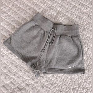 Nike Sportswear Phoenix Fleece Women's High-Waisted Loose Shorts Size S